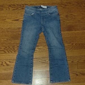 Girls Old Navy Flare Jeans in Medium Blue